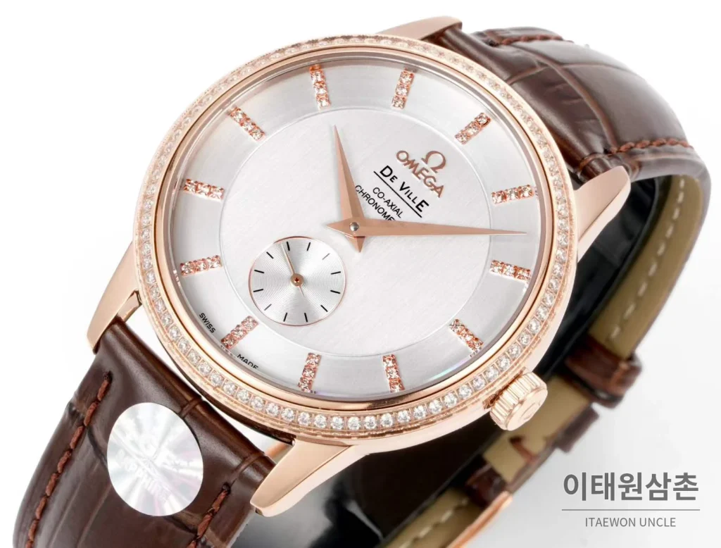 오메가 드빌 스틸 실버다이얼 오토매틱 가죽스트랩 드레스워치 39mm 로즈골드 베젤