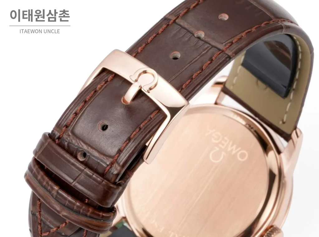 오메가 드빌 스틸 실버다이얼 오토매틱 가죽스트랩 드레스워치 39mm 로즈골드 베젤