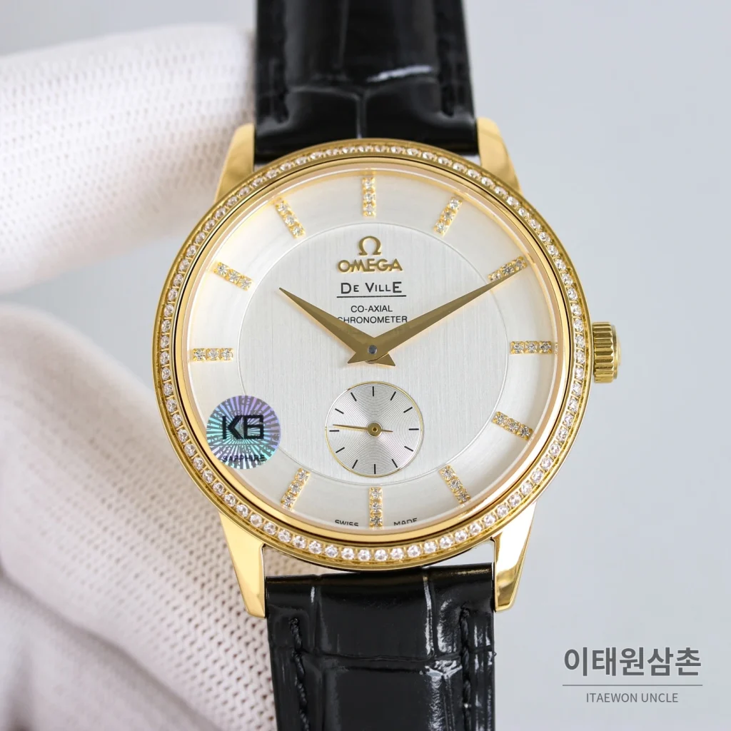 오메가 드빌 오토매틱 39mm 화이트 다이얼 블랙 가죽 스트랩 골드 베젤