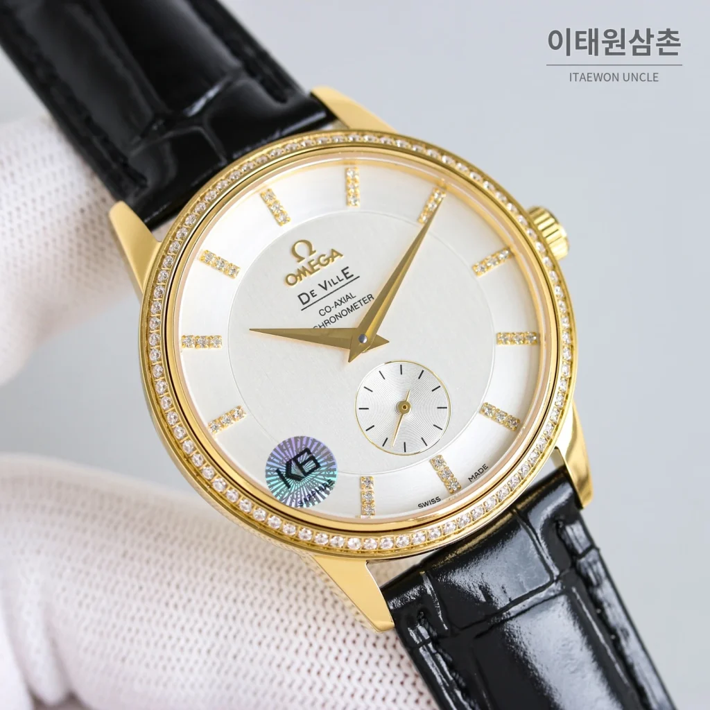 오메가 드빌 오토매틱 39mm 화이트 다이얼 블랙 가죽 스트랩 골드 베젤