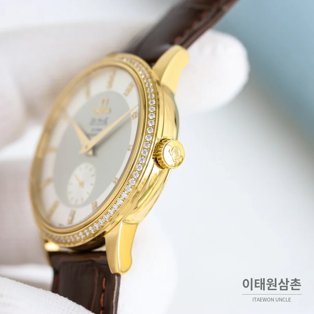 오메가 드빌 오토매틱 39mm 실버 다이얼 브라운 가죽 스트랩 골드 베젤 (2)