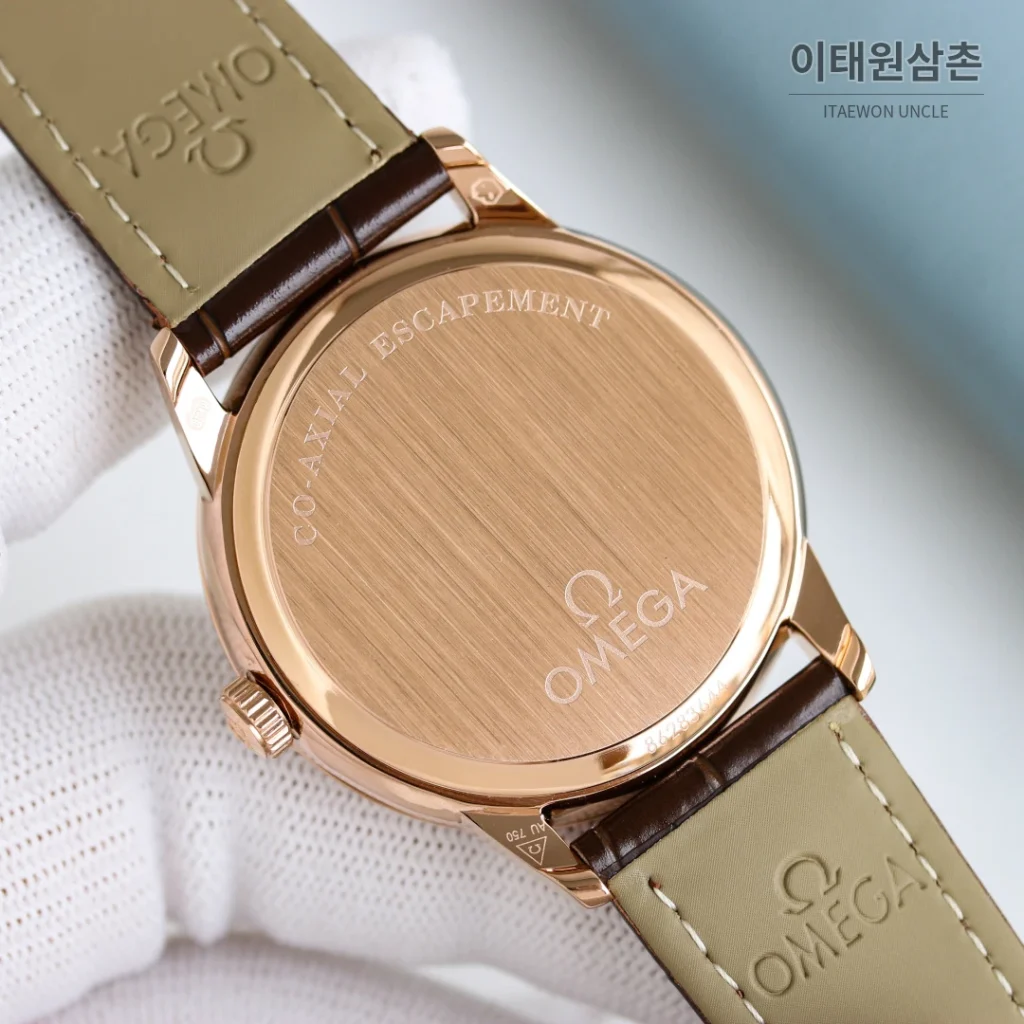 오메가 드빌 오토매틱 39mm 화이트 다이얼 브라운 가죽 스트랩 로즈골드 베젤 (2)