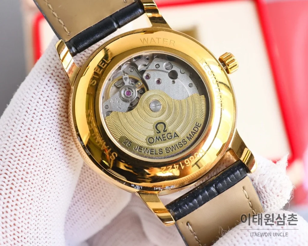 오메가 드빌 오토매틱 40mm 화이트 다이얼