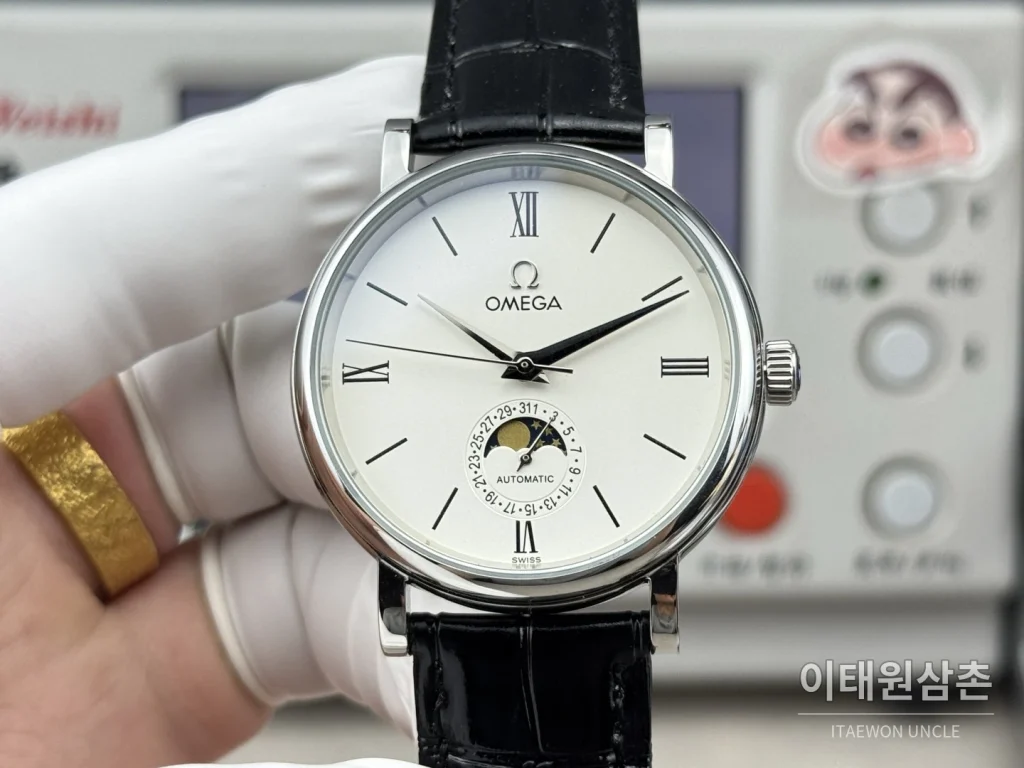 오메가 문페이즈 오토매틱 40mm 화이트 다이얼