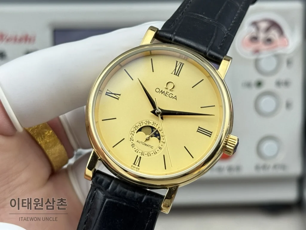 오메가 문페이즈 오토매틱 40mm 샴페인 다이얼