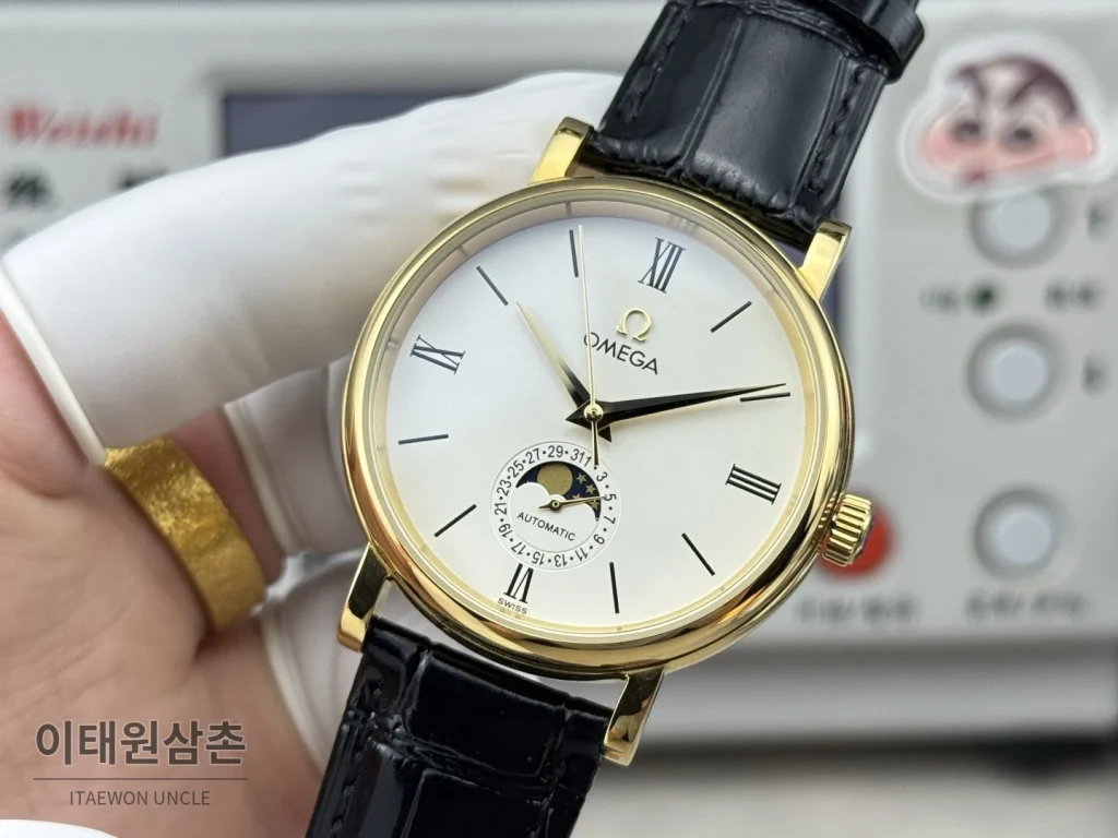 오메가 문페이즈 오토매틱 40mm 샴페인 다이얼