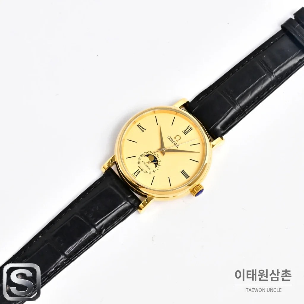 오메가 문페이즈 문앤스타 캘린더 가죽밴드 오토매틱 40mm R43 화이트 다이얼