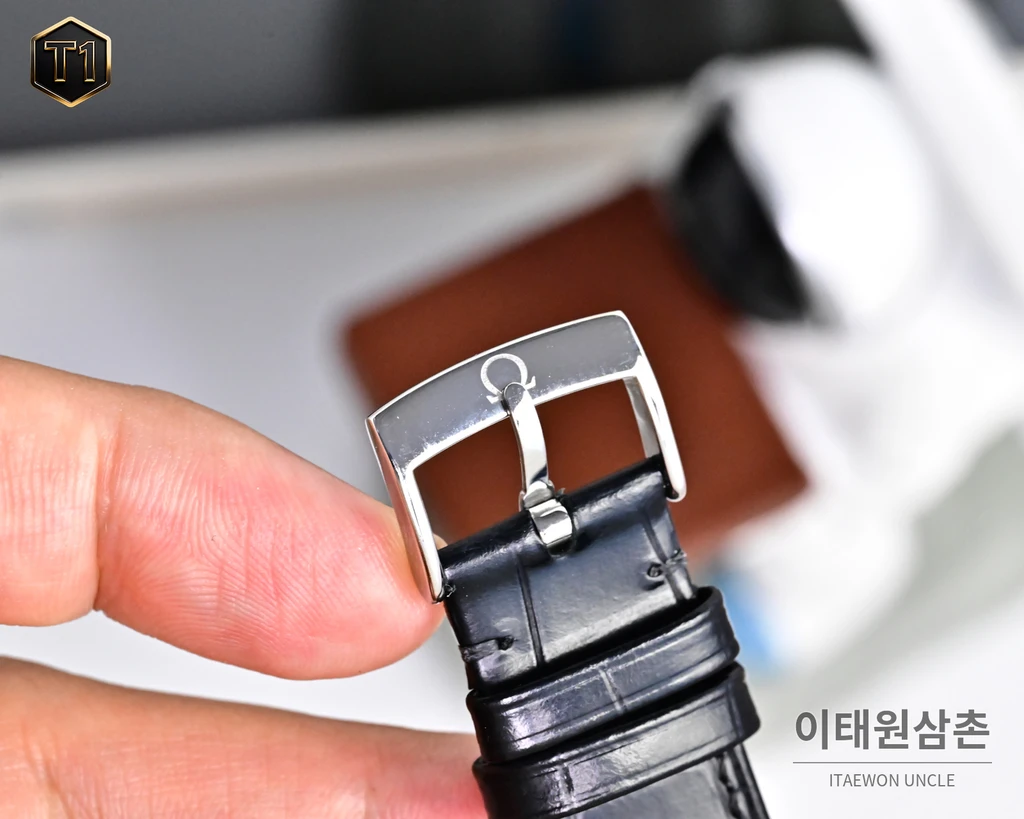 오메가 신형 3D 블루 라이트 글래스 오토매틱 실버베젤 화이트 워치 40mm