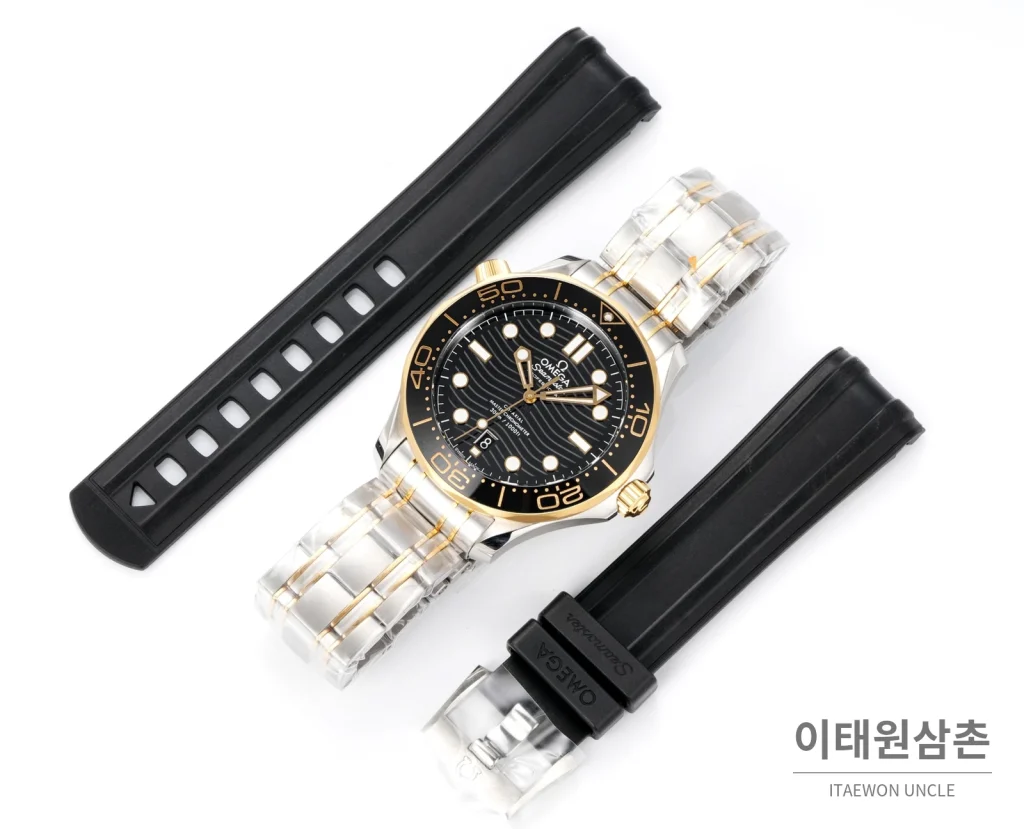 오메가 씨마스터300 세라믹 웨이브다이얼 오토매틱 42mm 투톤 브레이슬릿 골드 베젤