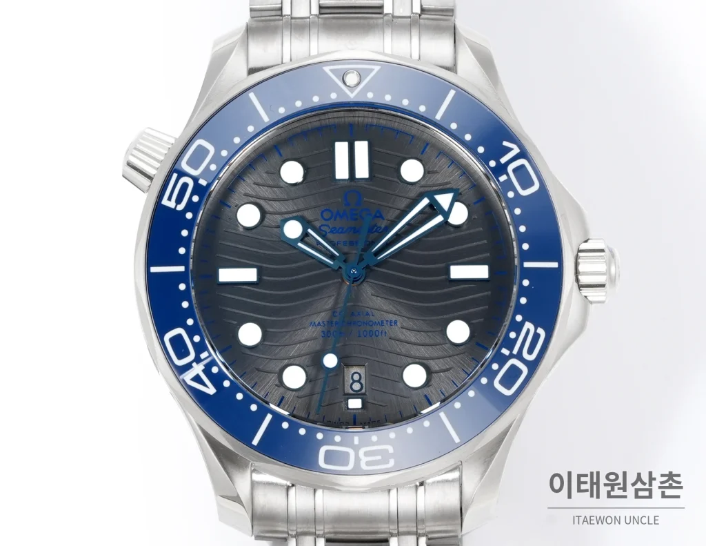 오메가 씨마스터300 세라믹 웨이브다이얼 오토매틱 42mm 스틸 브레이슬릿 블루 베젤