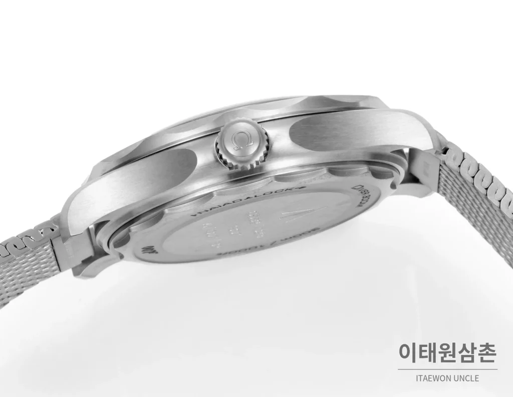 오메가 씨마스터 300M 007 에디션 오토매틱 42mm 블랙 다이얼