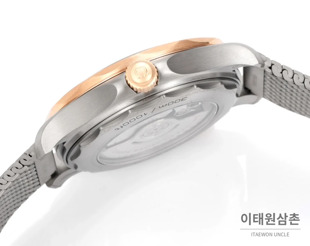 오메가 씨마스터 300M 007 에디션 오토매틱 42mm 그린 다이얼