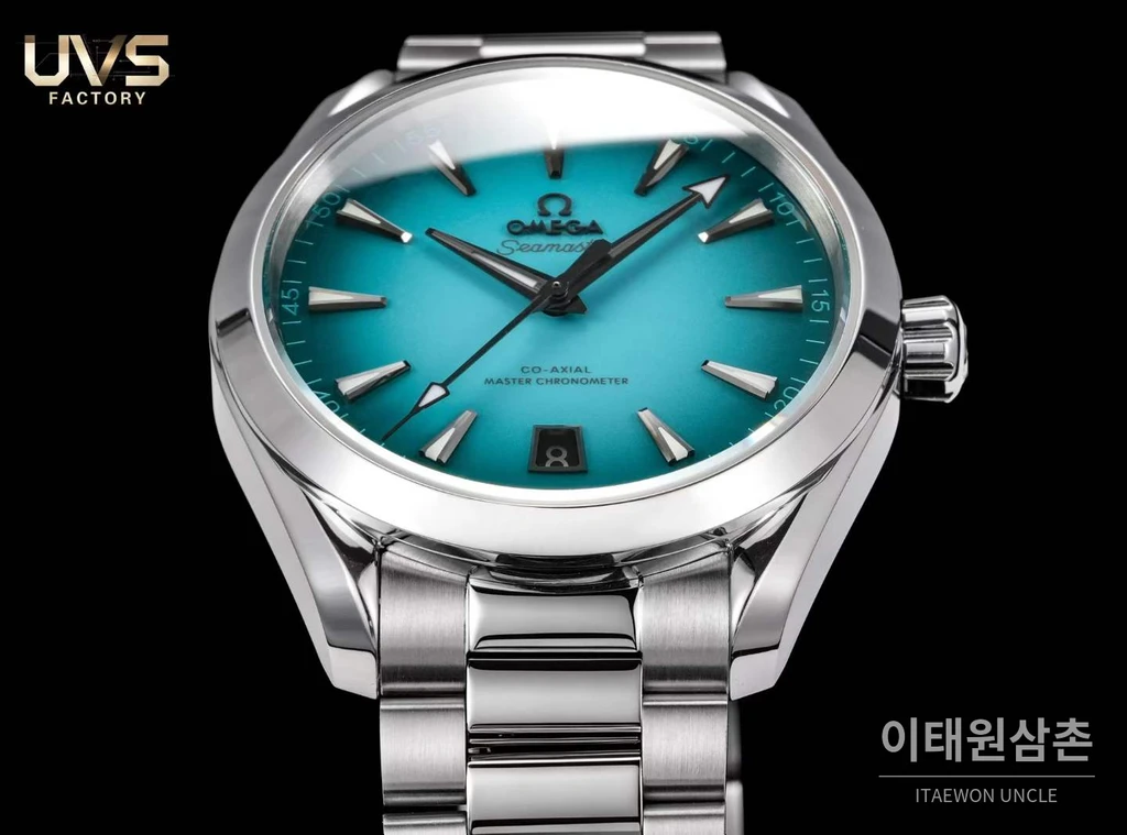 오메가 씨마스터 아쿠아 테라 150M 에나멜 다이얼 실버베젤 41mm