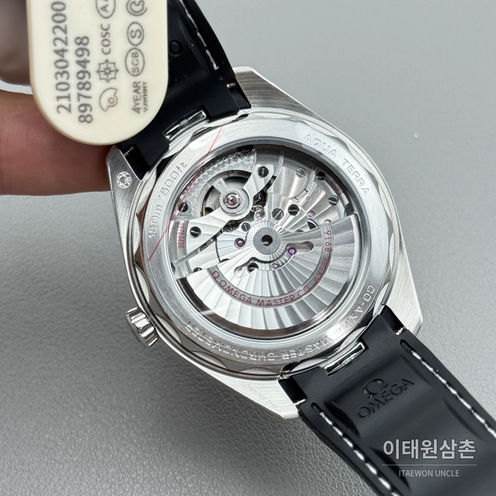 오메가 씨마스터 아쿠아테라 150M 스몰세컨즈 블랙 다이얼 블랙 러버 스트랩 오토매틱 41mm