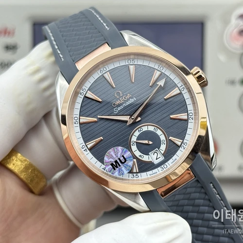 오메가 씨마스터 아쿠아테라 150M 스몰세컨즈 슬레이트 블루 로즈골드 인덱스 다이얼 그레이 러버 오토매틱 41mm 오메가 씨마스터 아쿠아테라 150M 스몰세컨즈 슬레이트 블루 로즈골드 인덱스 다이얼 그레이 러버 오토매틱 41mm