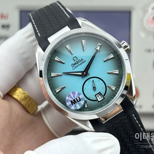 오메가 씨마스터 아쿠아테라 150M 스몰세컨즈 터콰이즈 블루 다이얼 블랙 러버 스트랩 오토매틱 41mm 오메가 씨마스터 아쿠아테라 150M 스몰세컨즈 터콰이즈 블루 다이얼 블랙 러버 스트랩 오토매틱 41mm