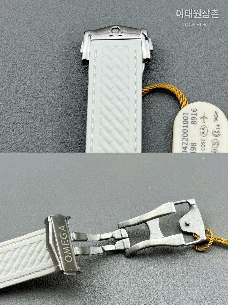 오메가 씨마스터 아쿠아테라 150M 스몰세컨즈 화이트 다이얼 화이트 러버 스트랩 오토매틱 41mm