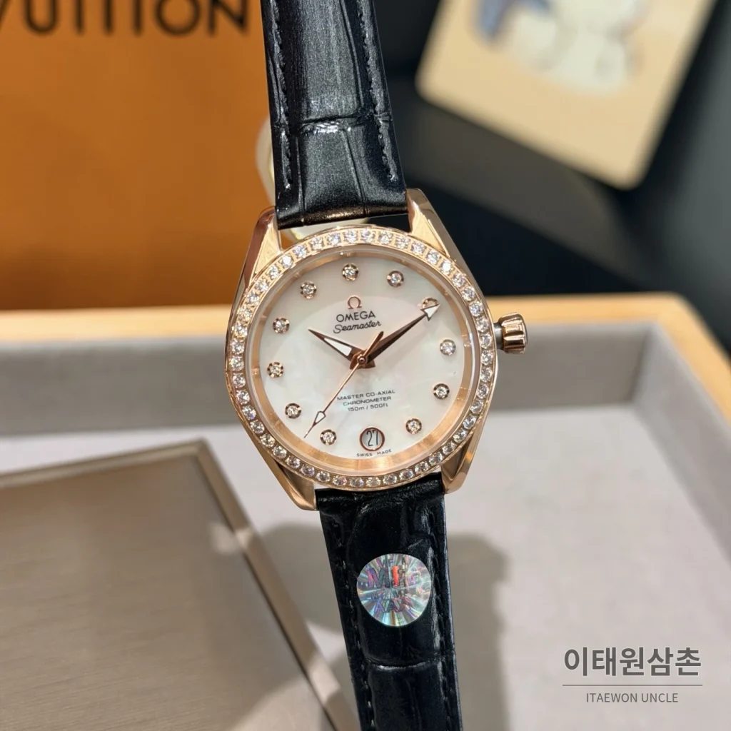 오메가 씨마스터 아쿠아 테라 오토매틱 34mm 진주색