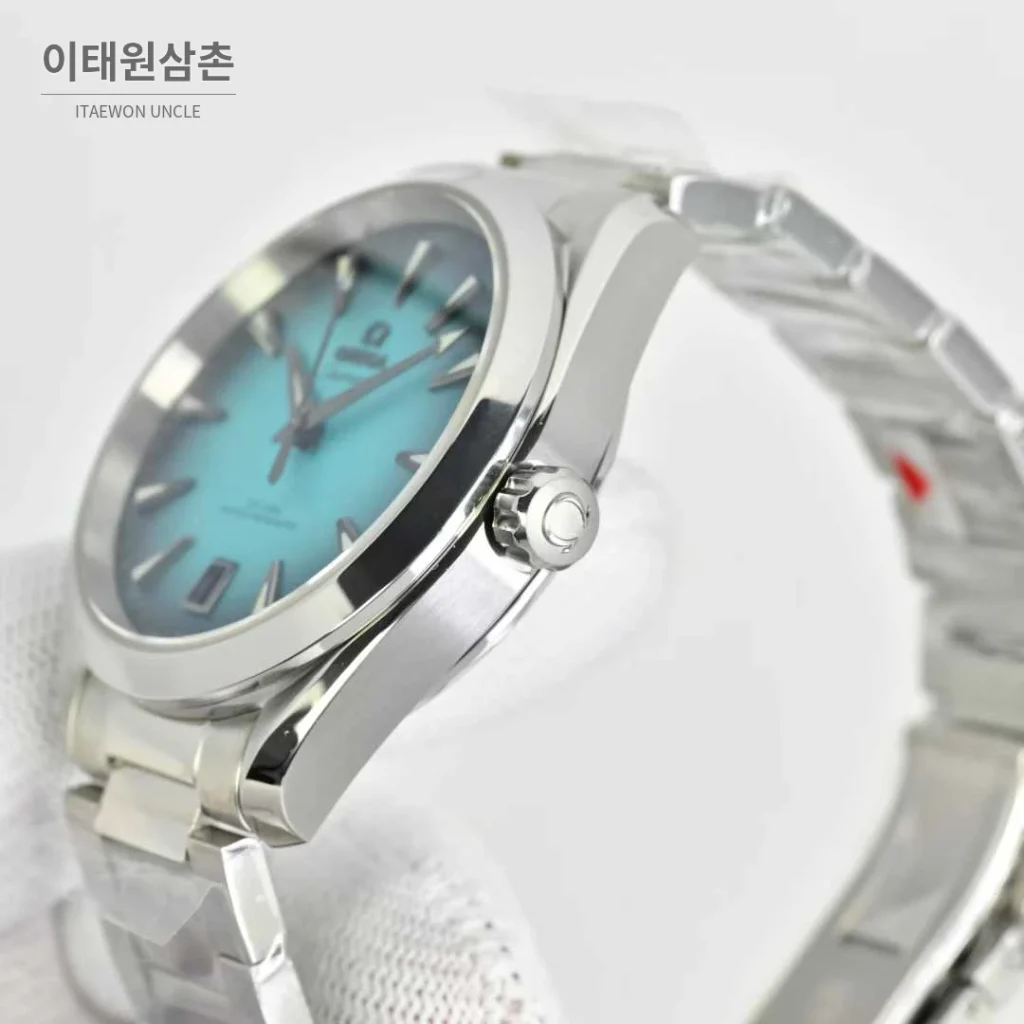 오메가 씨마스터 아쿠아테라 스틸 블루다이얼 데이트 오토매틱 41mm 스틸 브레이슬릿