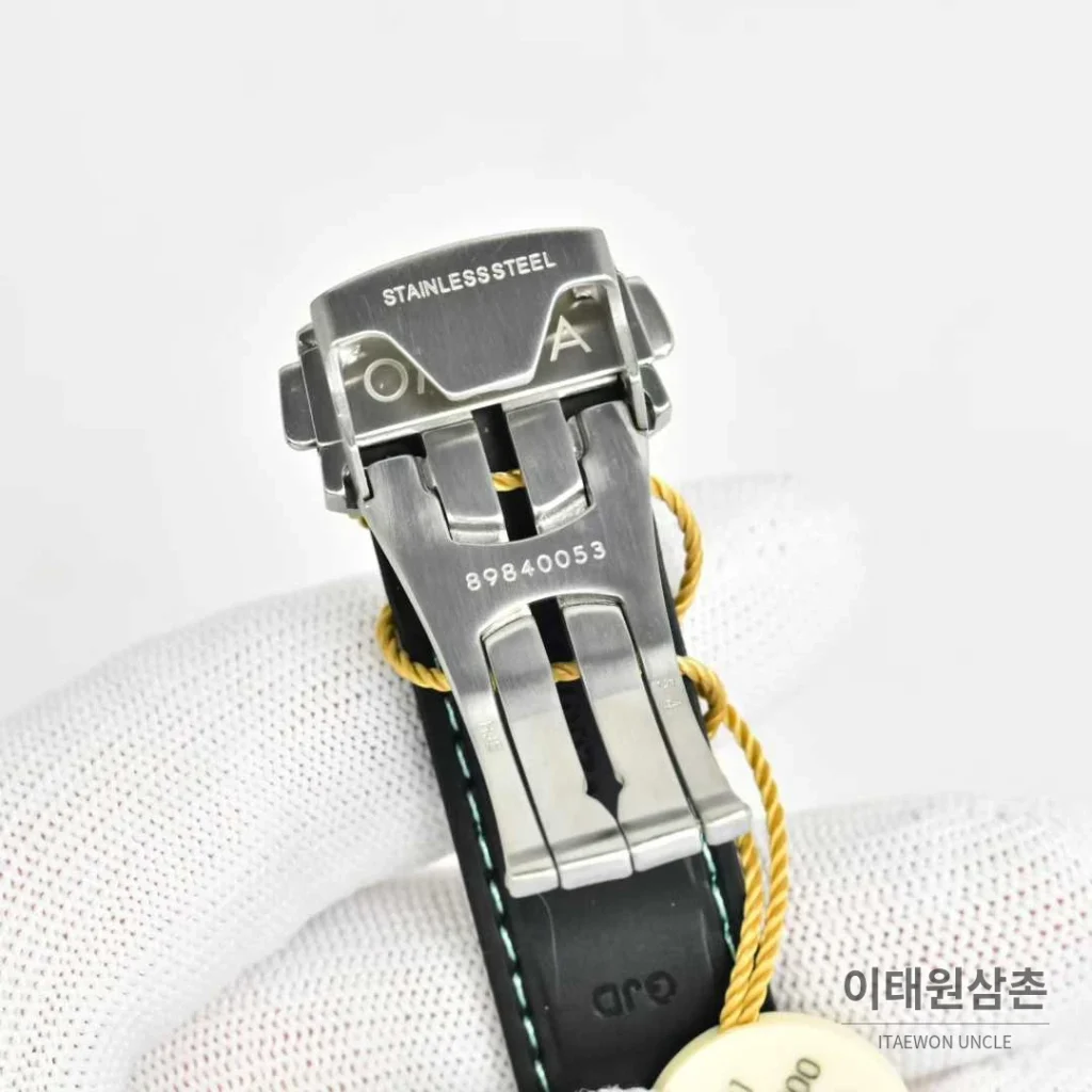 오메가 씨마스터 아쿠아테라 스틸 블루다이얼 데이트 오토매틱 41mm 블랙 러버 스트랩