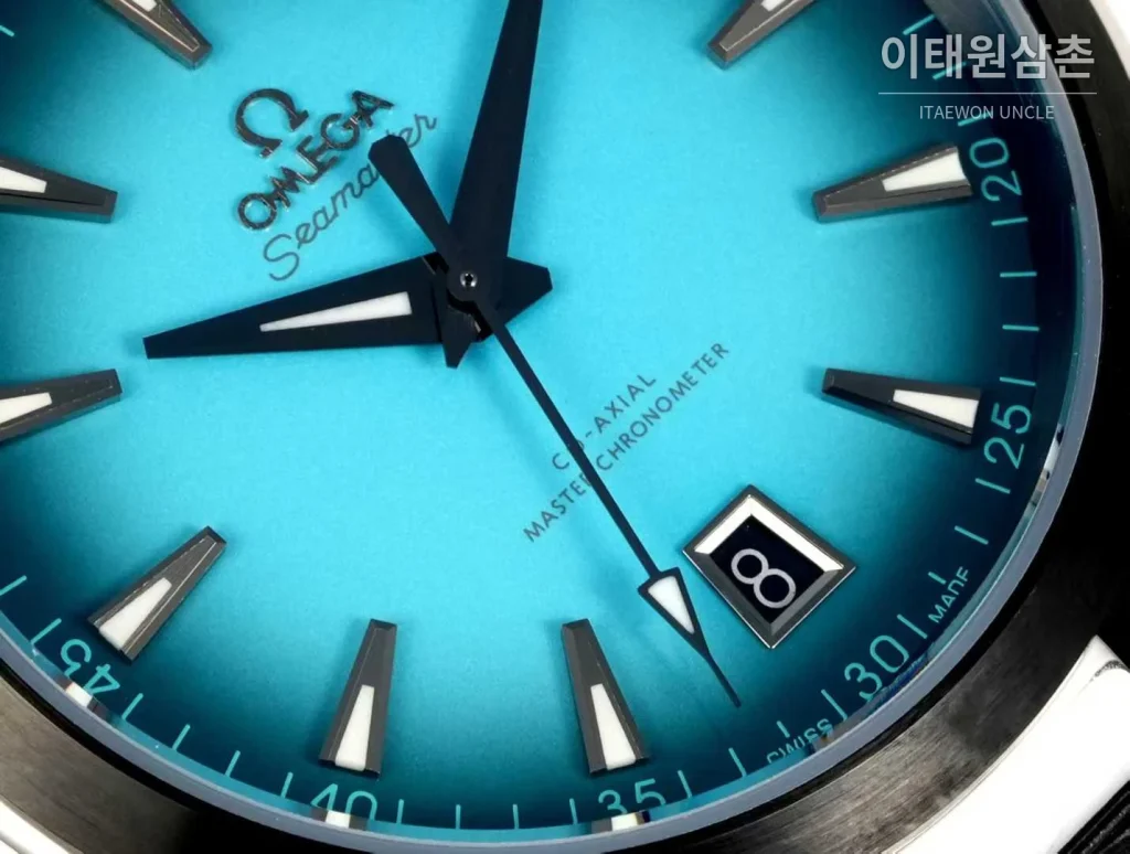 오메가 씨마스터 아쿠아테라 스틸 그린그라데이션 다이얼 러버밴드 오토매틱 41mm (2)