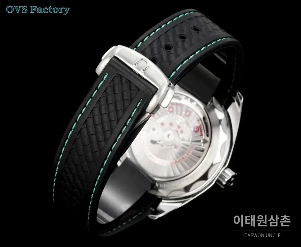 오메가 씨마스터 아쿠아테라 스틸 그린그라데이션 다이얼 러버밴드 오토매틱 41mm