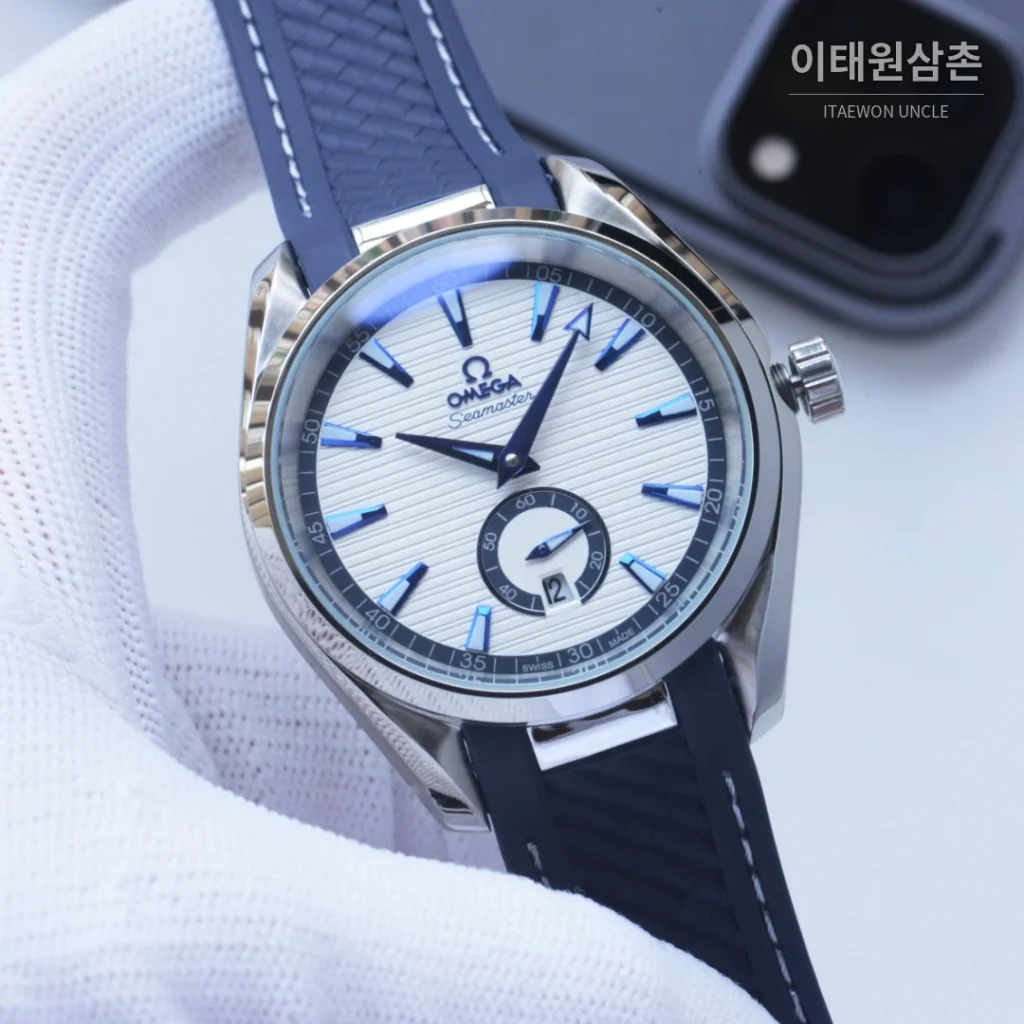오메가 씨마스터 오토매틱 41mm 블랙 다이얼 블랙 러버 스트랩