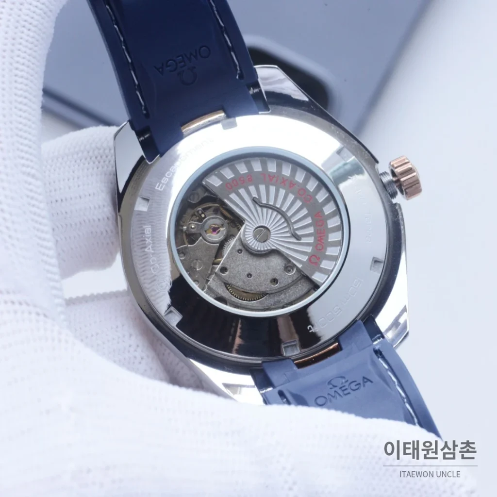 오메가 씨마스터 오토매틱 41mm 블랙 다이얼 블랙 러버 스트랩