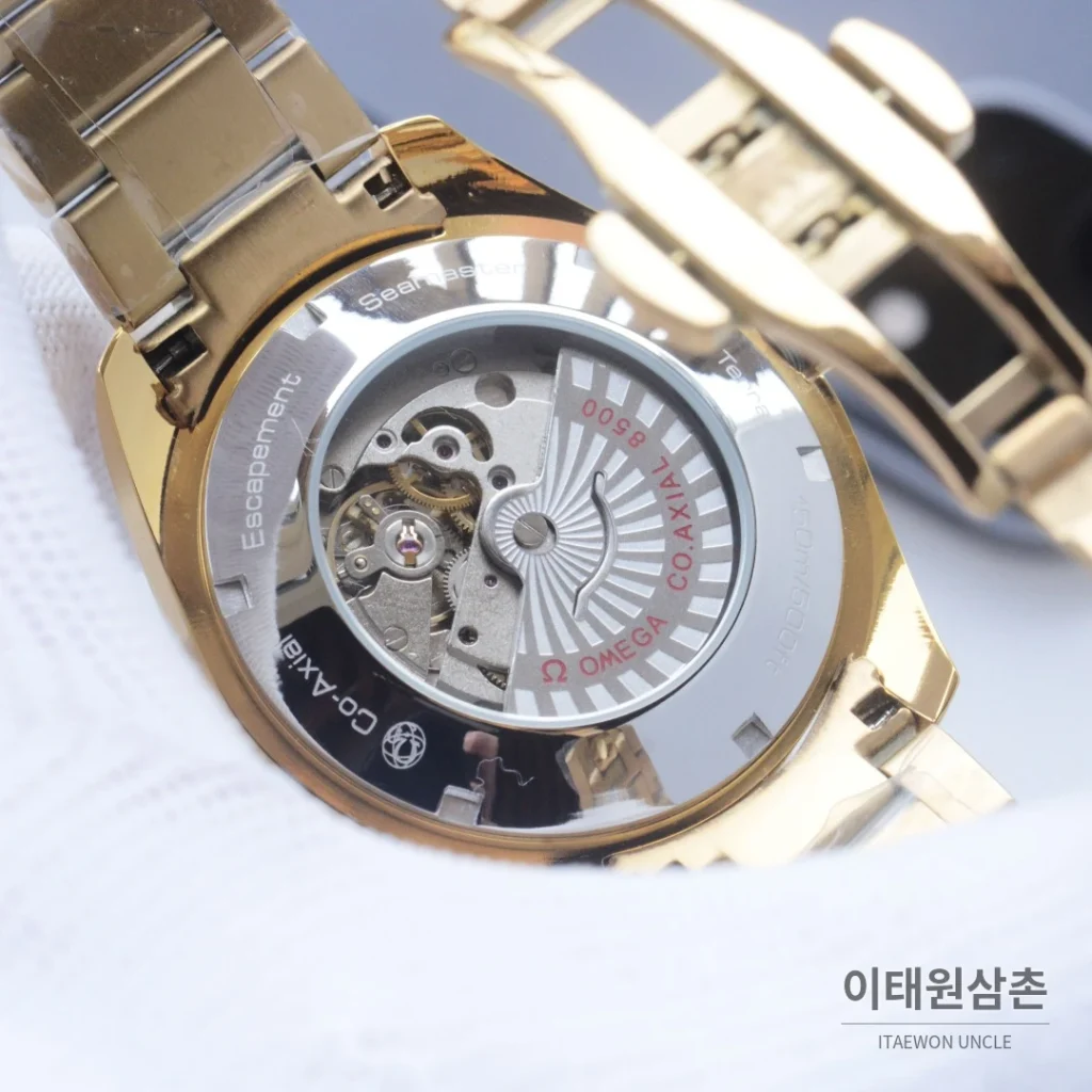 오메가 씨마스터 오토매틱 41mm 네이비 다이얼 투톤 브레이슬릿