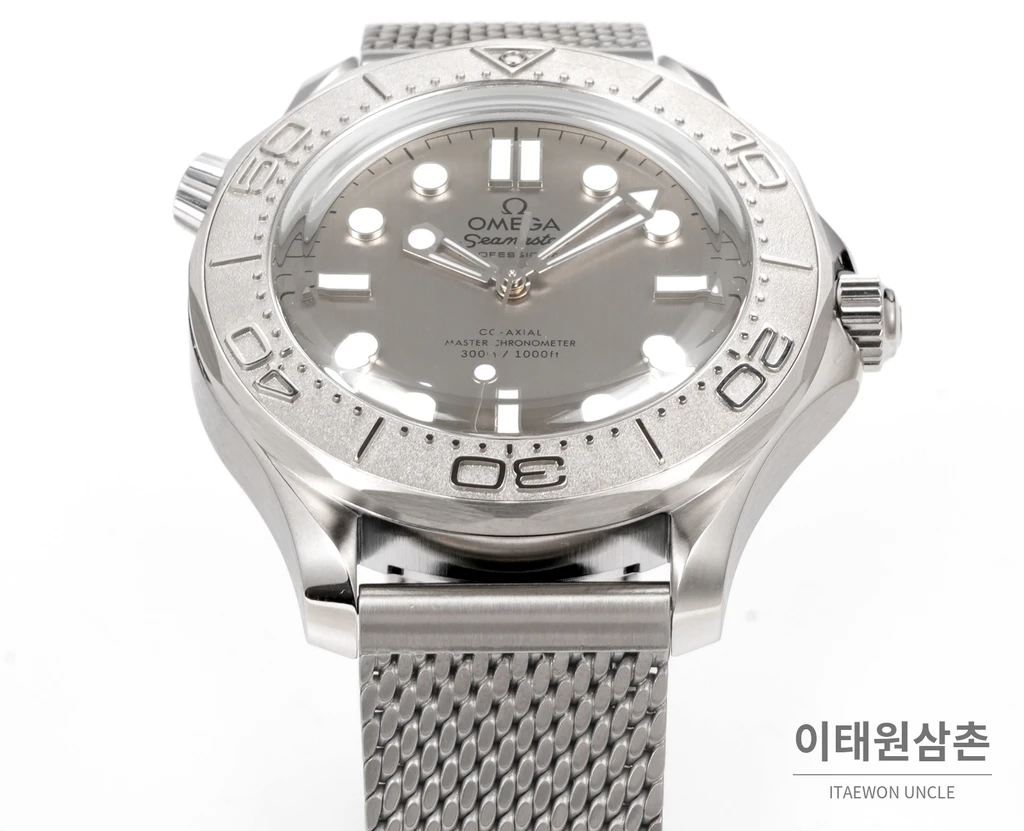 오메가 씨마스터 오토매틱 42mm 그레이 다이얼 스틸 브레이슬릿