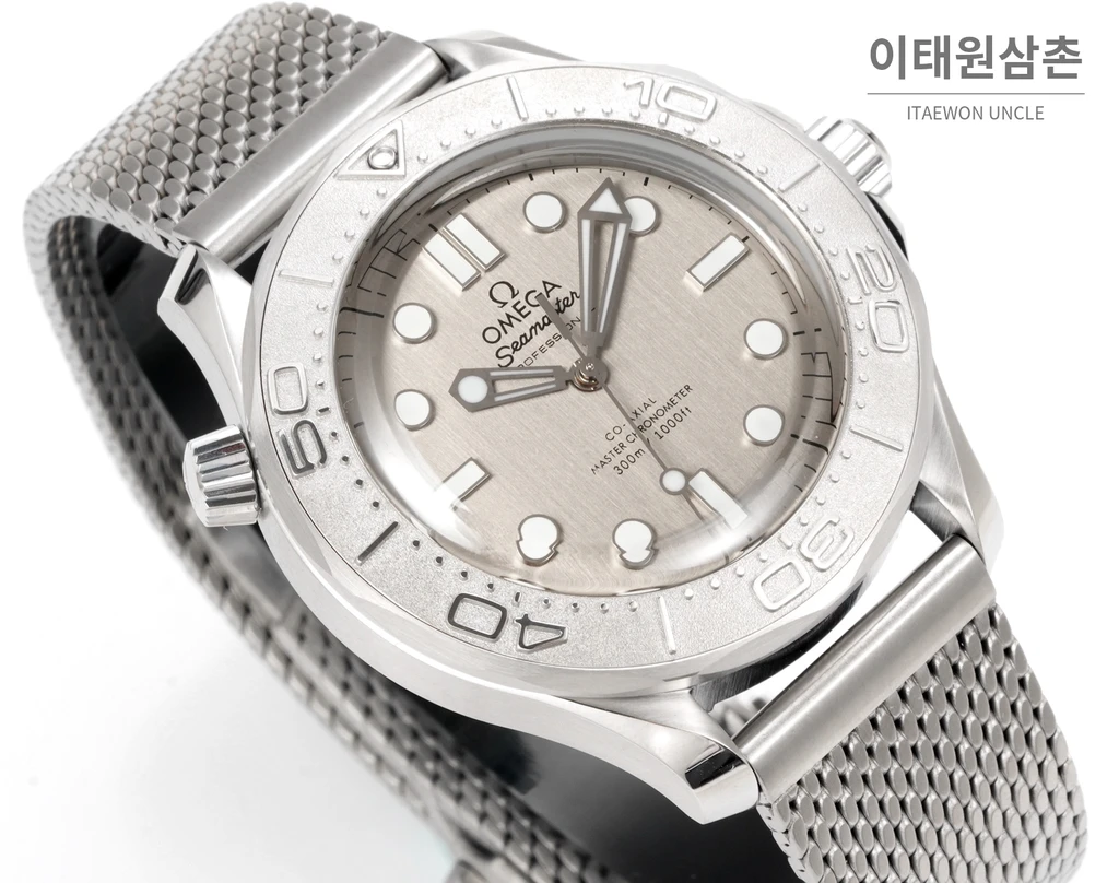 오메가 씨마스터 오토매틱 42mm 그레이 다이얼 스틸 브레이슬릿