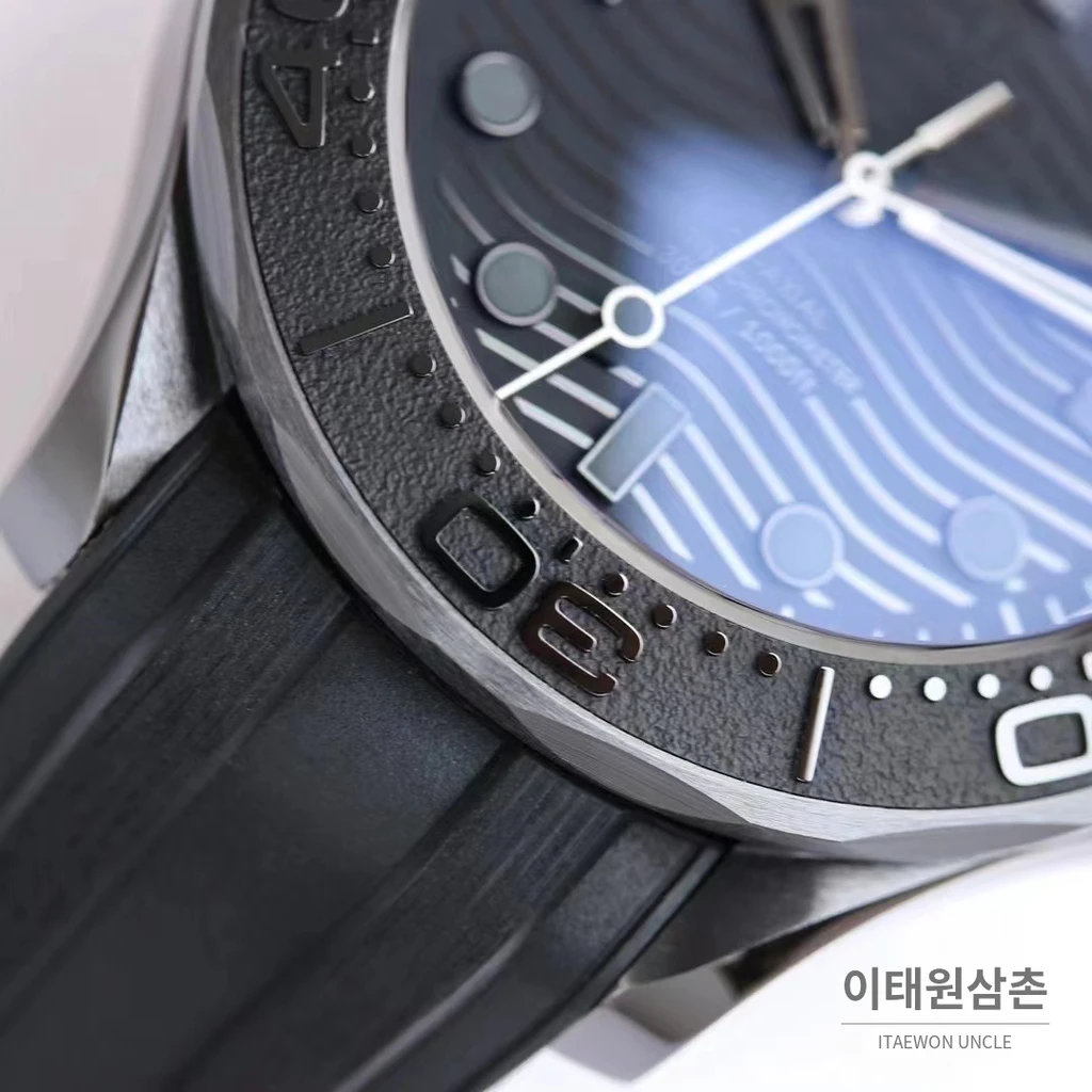 오메가 씨마스터 오토매틱 43.50mm 그레이 다이얼