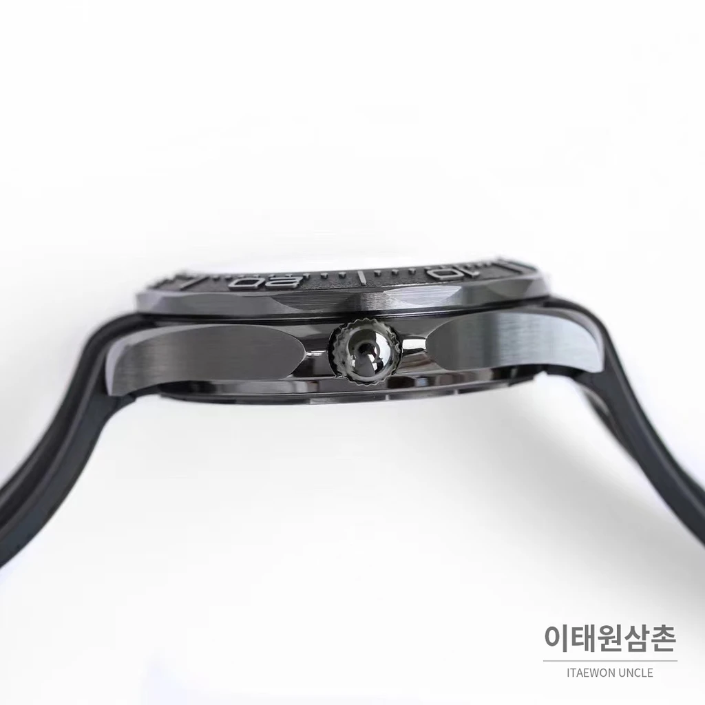 오메가 씨마스터 오토매틱 43.50mm 그레이 다이얼