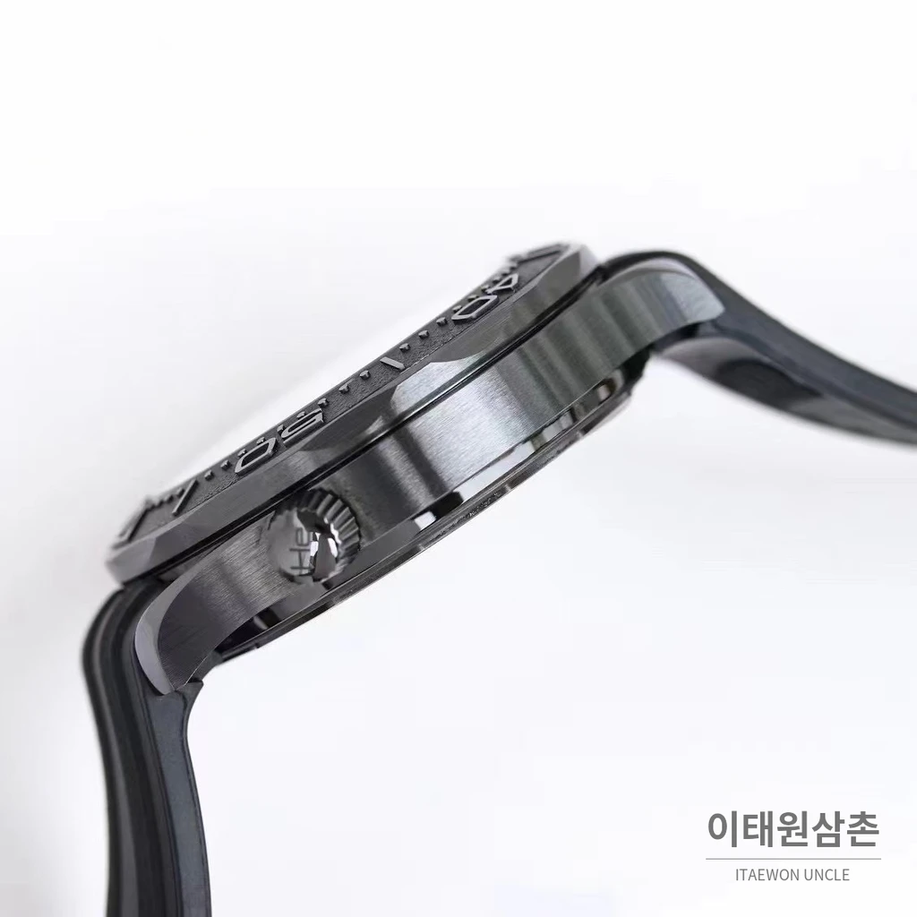 오메가 씨마스터 오토매틱 43.50mm 그레이 다이얼
