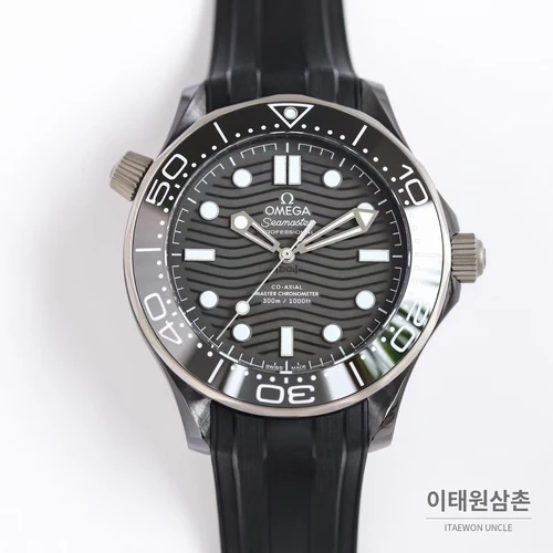 오메가 씨마스터 오토매틱 43.50mm 블랙 다이얼