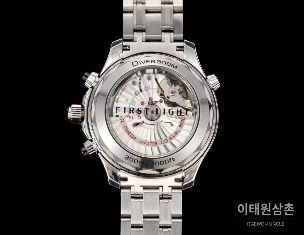 오메가 씨마스터 다이버 300M 007 퍼스트 라이트 블랙 세라믹 스틸 크로노그래프 시계 44mm