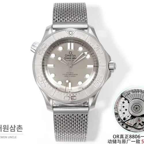 오메가 씨마스터 다이버300M 티타늄베젤 그레이다이얼 야광 오토매틱 42mm (2) 오메가 씨마스터 다이버300M 티타늄베젤 그레이다이얼 야광 오토매틱 42mm 스틸 브레이슬릿