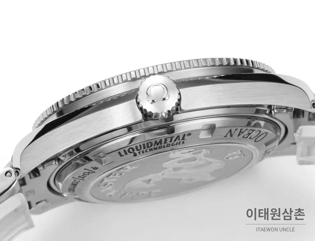 오메가 씨마스터 다이버600M 세라믹 블랙다이얼 오토매틱 43mm