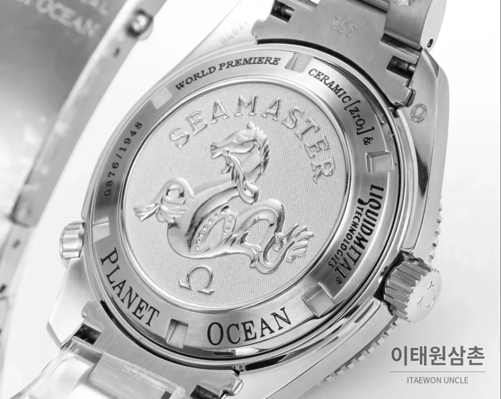 오메가 씨마스터 다이버600M 세라믹 블랙다이얼 오토매틱 43mm
