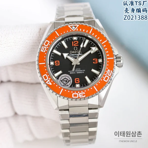 오메가 씨마스터 플래닛오션 4세대 세라믹베젤 오토매틱 42mm (3) 오메가 씨마스터 플래닛오션 4세대 세라믹베젤 오토매틱 42mm (3)