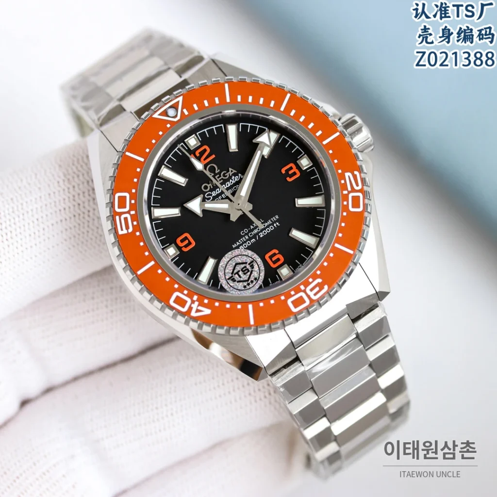 오메가 씨마스터 플래닛오션 4세대 세라믹베젤 오토매틱 42mm (3)