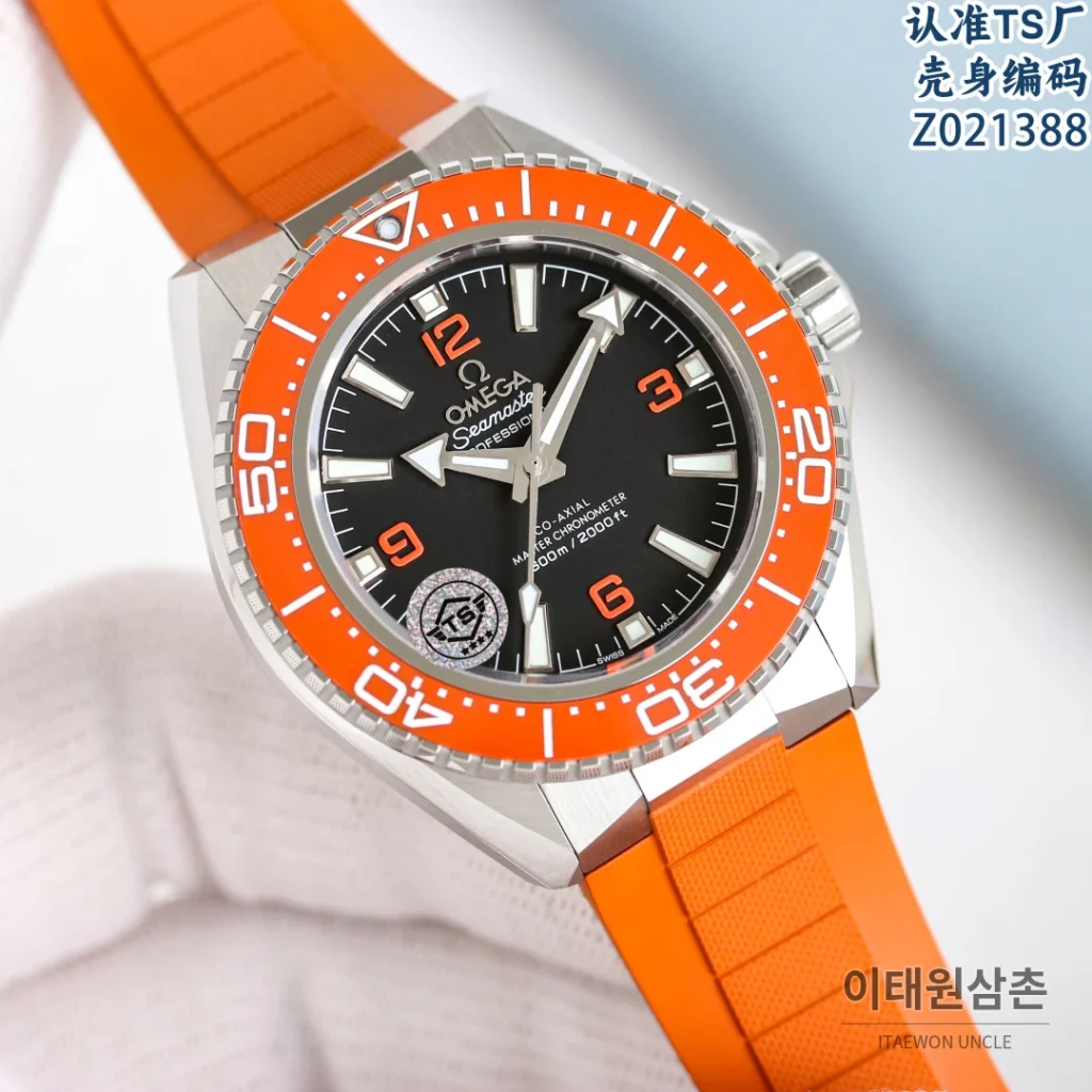 오메가 씨마스터 플래닛오션 4세대 세라믹베젤 오토매틱 42mm (3)
