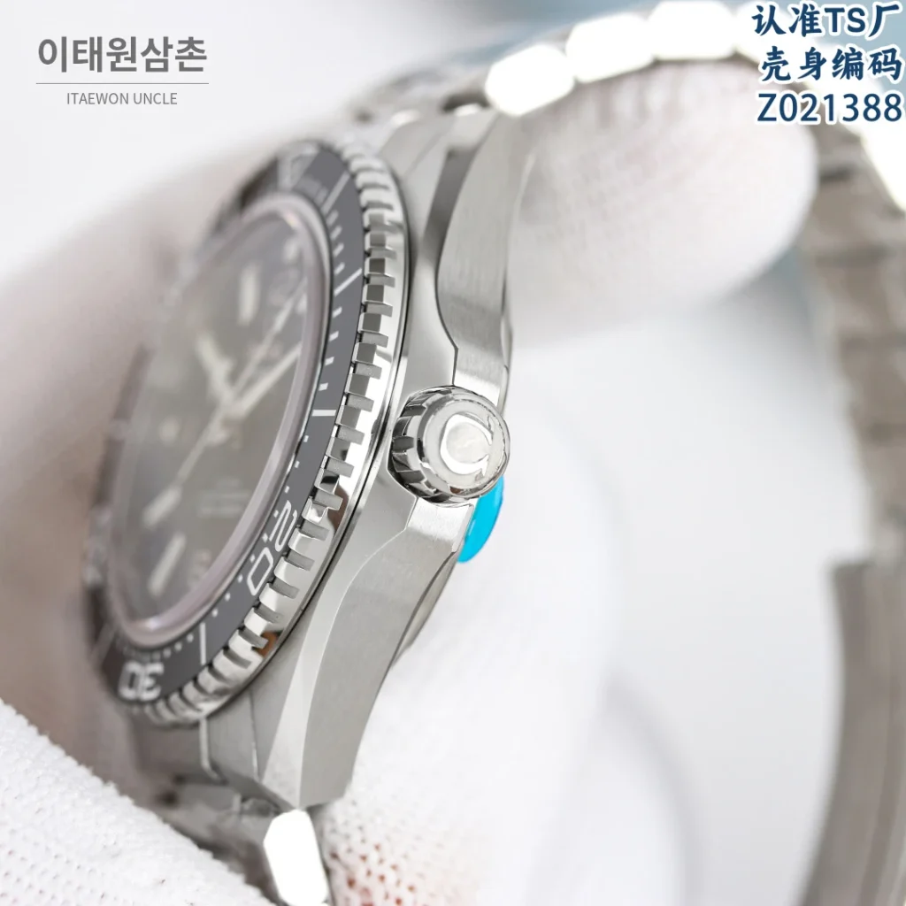 오메가 씨마스터 플래닛오션 4세대 세라믹베젤 오토매틱 42mm