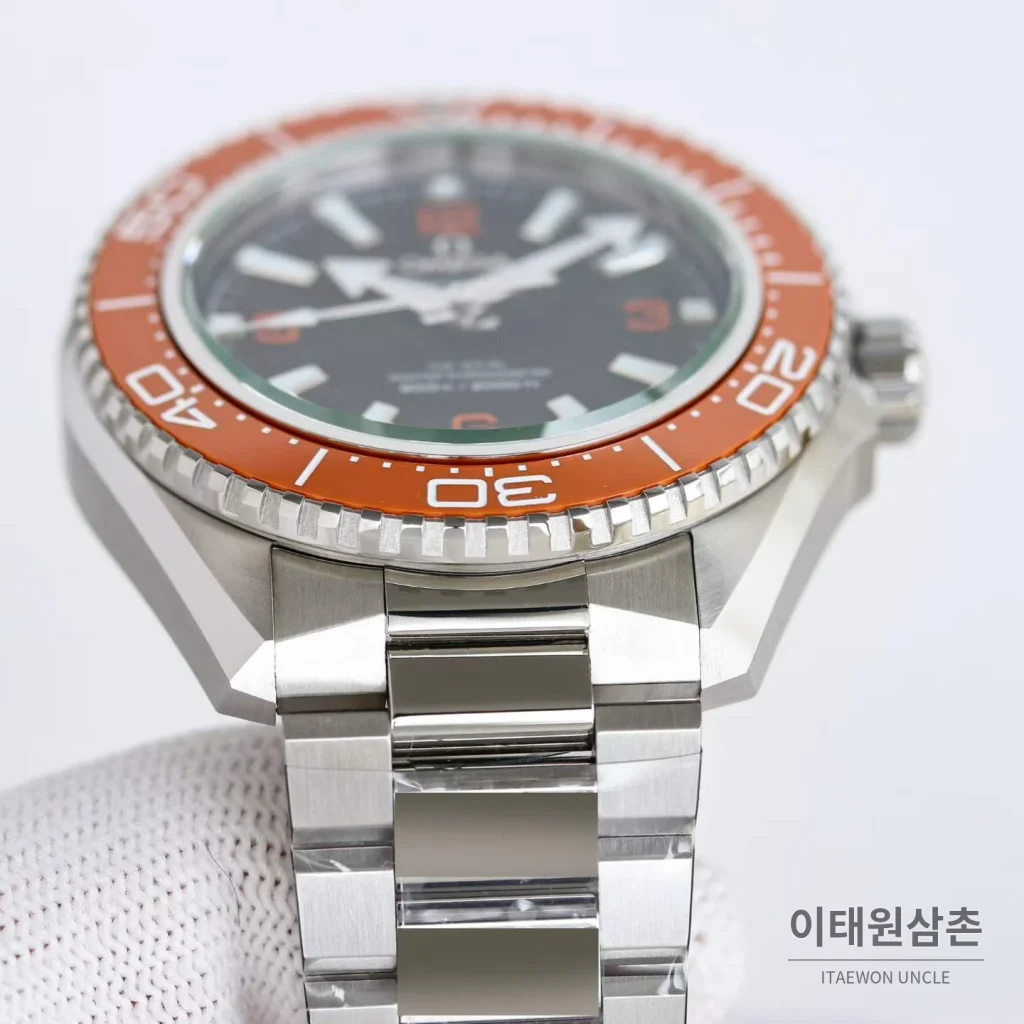 오메가 씨마스터 플래닛오션 600M 세라믹베젤 오렌지 러버스트랩 다이버워치 42mm (4)