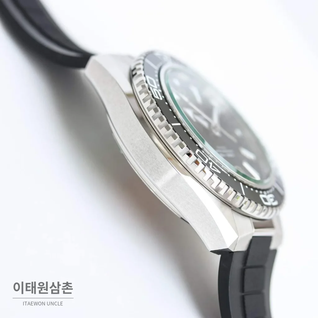오메가 씨마스터 플래닛오션 600M 세라믹베젤 오렌지 러버스트랩 다이버워치 42mm (2)
