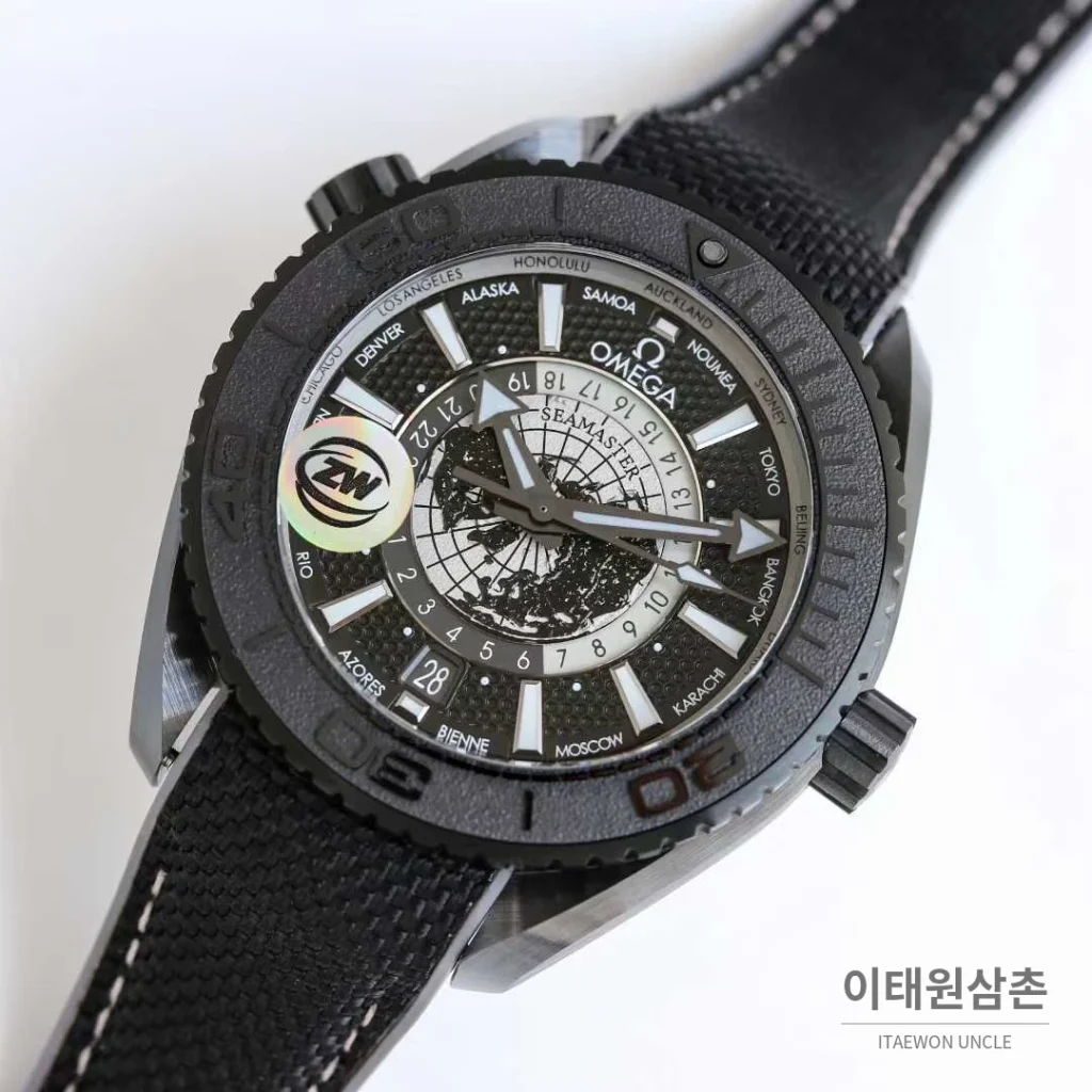 오메가 씨마스터 플래닛오션 세라믹 월드타이머 블랙다이얼 오토매틱 45.5mm
