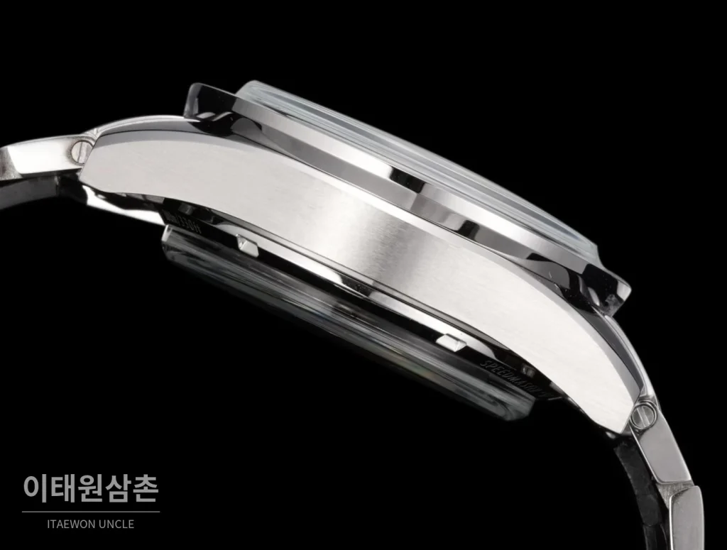오메가 스피드마스터 57 스틸 블랙다이얼 크로노그래프 오토매틱 41.5mm 블랙 / 실버 스틸 브레이슬릿 (2)