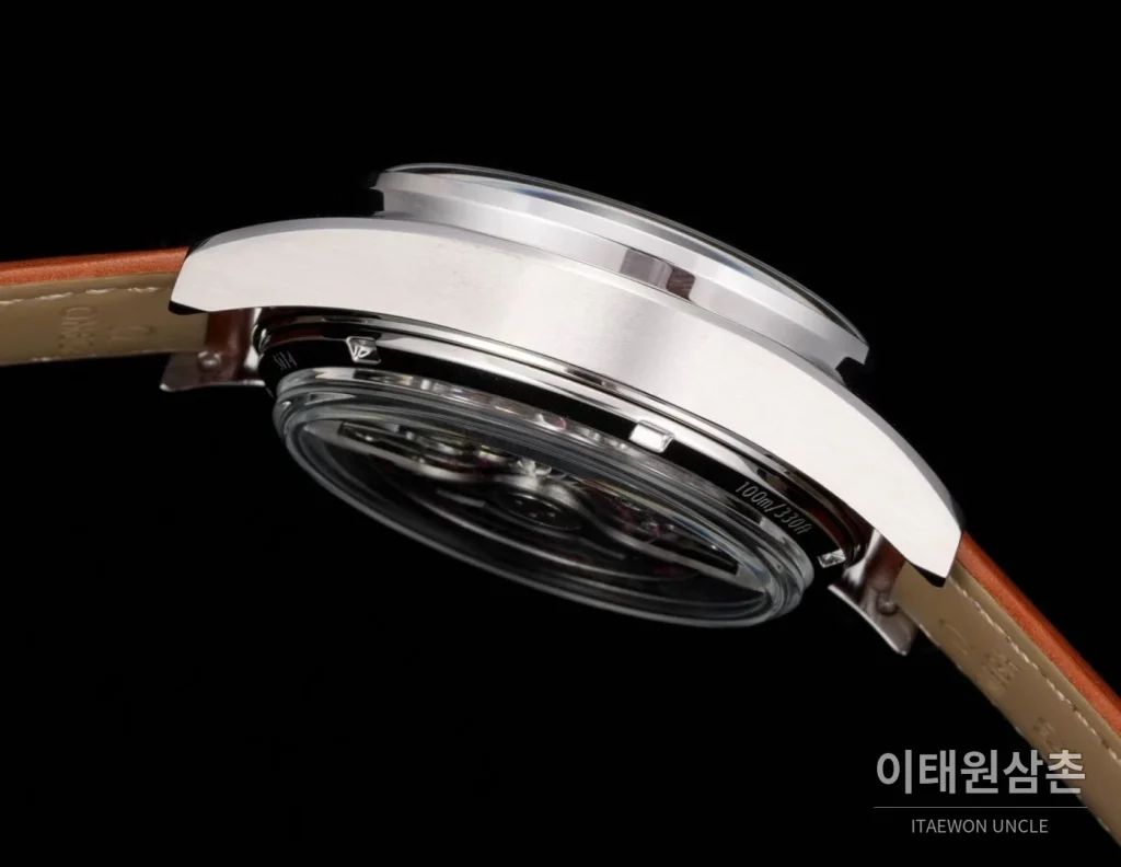 오메가 스피드마스터 57 레더 블루다이얼 크로노그래프 오토매틱 41.5mm