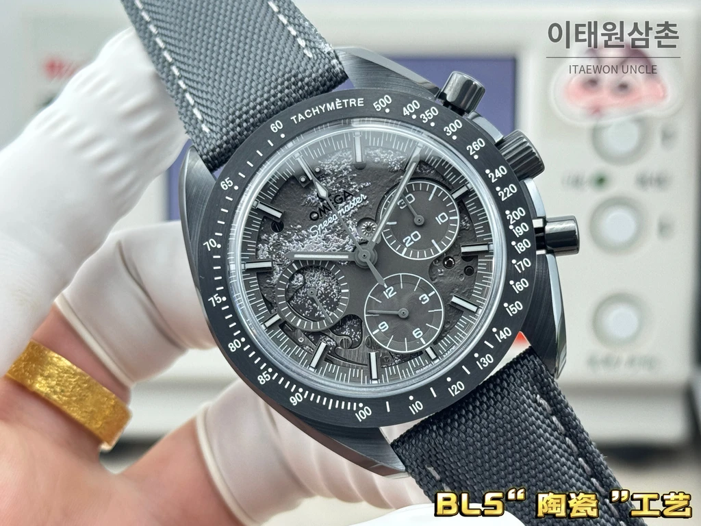 오메가 스피드마스터 아폴로8 블랙세라믹 스켈레톤 크로노그래프 44.25mm