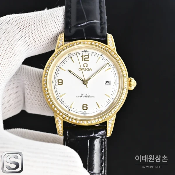 오메가 스피드마스터 오토매틱 40mm 화이트 다이얼 블랙 가죽 스트랩 골드 베젤